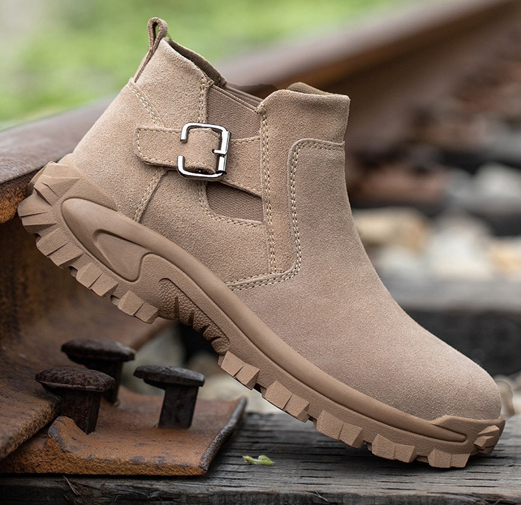 What is the production process of safety shoes？